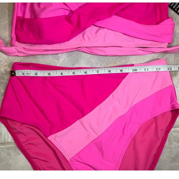 NWT Blooming Jelly Colorblock Pink Two-Piece Swimsuit – Medium - Picture 5 of 7